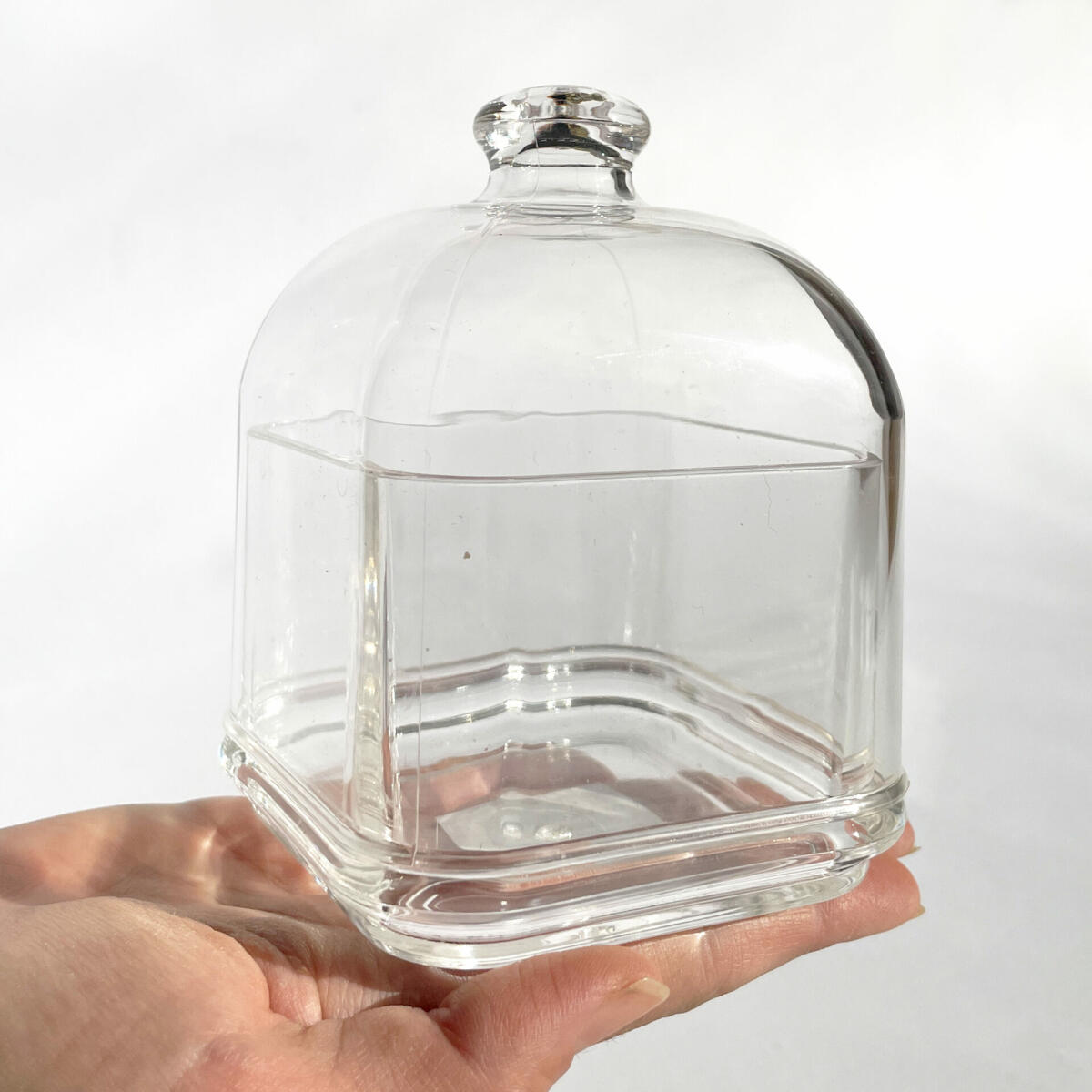 عسل خوری مربع کوچک اکرولیک کد 601A